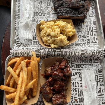 Back Deck BBQ - Ribs lunch platter and the burnt ends lunch platter - Food Trucks Near Me - Louisville, Kentucky
