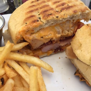 MeMe's Cafe - American Near Me - Springdale, Utah