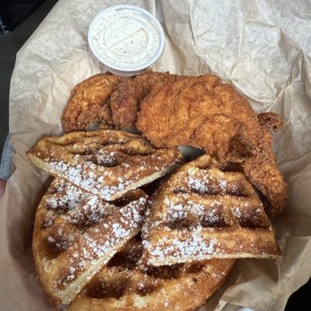 Battle & Brew - Battery - Chicken and Dragon's Nest (Chicken & Waffles) - Bars Near Me - Atlanta, Georgia Battle & Brew - Battery - Chicken and Dragon's Nest (Chicken & Waffles) - Bars Near Me - Atlanta, Georgia