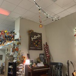 Poppy’s Coffee Tea & Remedies