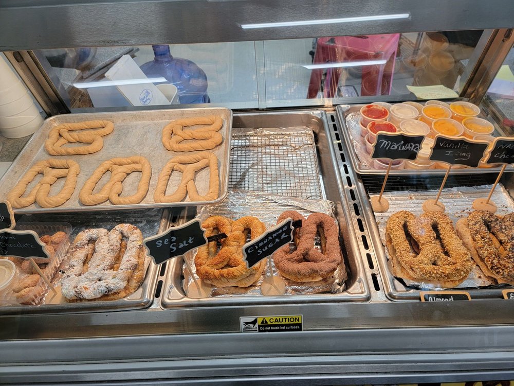 PATRIOT PRETZEL 40 Photos & 48 Reviews 120 C Main St, Kernersville