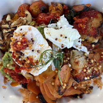 et al. - Breakfast bowl with poached egg - Breakfast & Brunch Near Me - Honolulu, Hawaii et al. - Breakfast bowl with poached egg - Breakfast & Brunch Near Me - Honolulu, Hawaii