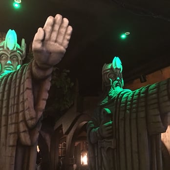 Sala Premier - Pubs Near Me - Málaga, Massachusetts