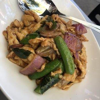 My Burma - Chef Special Curry Leaf Chicken - Burmese Near Me - Davis, California My Burma - Chef Special Curry Leaf Chicken - Burmese Near Me - Davis, California