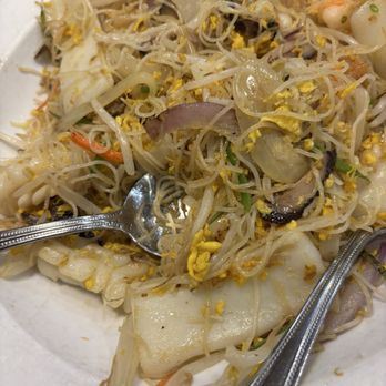 LN1380 - Pan Pan-Fried Noodle with Seafood - Seafood Near Me - Little Neck, New York