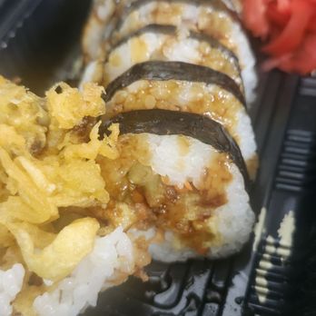 VeGreen Vegetarian Fusion Restaurant - Spider Roll - Vegan Near Me - Duluth, Georgia VeGreen Vegetarian Fusion Restaurant - Spider Roll - Vegan Near Me - Duluth, Georgia