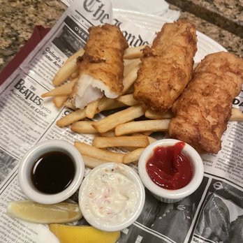 Mullins Steakhouse - Bars Near Me - Half Moon Bay, California