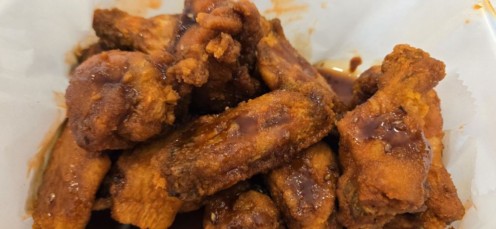 Food from Wow Wing House