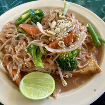 Lotus Vegan Restaurant - Pad Thai with tofu - Vietnamese Near Me - Pinellas Park, Florida Lotus Vegan Restaurant - Pad Thai with tofu - Vietnamese Near Me - Pinellas Park, Florida