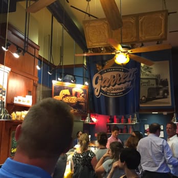 Garrett Popcorn Shops - Popcorn Shops Near Me - Chicago, Illinois