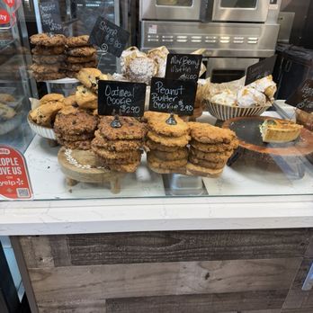 Le Hérisson - Cafes Near Me - Simi Valley, California Le Hérisson - Cafes Near Me - Simi Valley, California