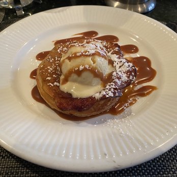 Bacchus Restaurant & Lounge - Apple galette - Lounges Near Me - Vancouver, British Columbia