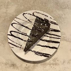 Flourless chocolate cake