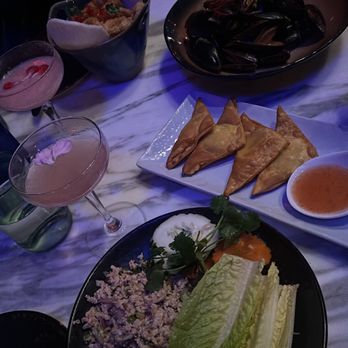Yao Atlanta - Lettuce Wraps, Crab Wontons, Mussels, Calamari - Asian Fusion Near Me - Dunwoody, Georgia Yao Atlanta - Lettuce Wraps, Crab Wontons, Mussels, Calamari - Asian Fusion Near Me - Dunwoody, Georgia