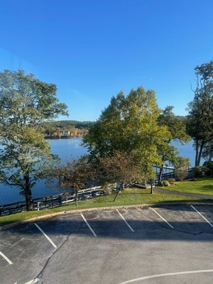 Lakehouse Grille by null