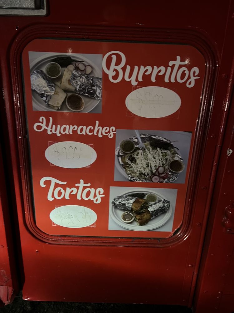 Tacos N’ Madre Logo