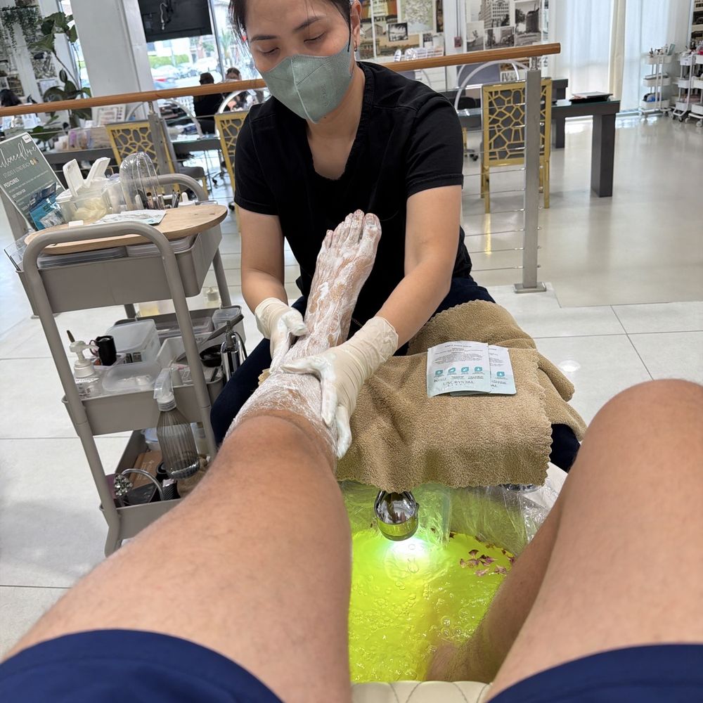 Nailsneedlove Studio II - Pedicure scrub $75 with long massage - Nail Salons Near Me - Long Beach, California Nailsneedlove Studio II - Pedicure scrub $75 with long massage - Nail Salons Near Me - Long Beach, California