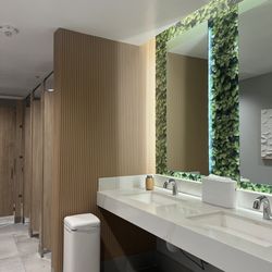 Charlie and Friends - Bathroom interior
