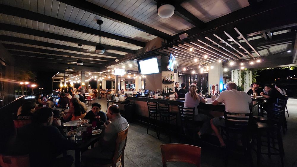 Manoli's Pizza Company 