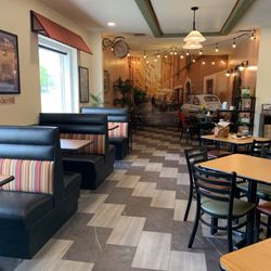 Gina's Gelato and Java - Lots of indoor seating