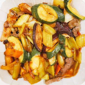 H Bistro - Beef with mushroom, 3/5 as takeout, maybe 4/5 dine in. IG: @take.a.bite.with.me - Cantonese Near Me - Seattle, Washington H Bistro - Beef with mushroom, 3/5 as takeout, maybe 4/5 dine in. IG: @take.a.bite.with.me - Cantonese Near Me - Seattle, Washington