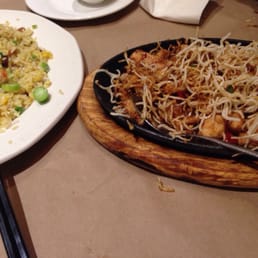 Sizzling Spicy Chicken with Vermicelli / 铁板椒子鸡 Sizzling Spicy Chicken with Vermicelli / 铁板椒子鸡