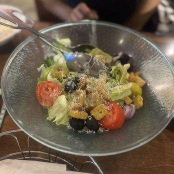 Olive Garden Italian Restaurant - Never Ending Soup, Salad & Breadsticks - Italian Near Me - Morrow, Georgia