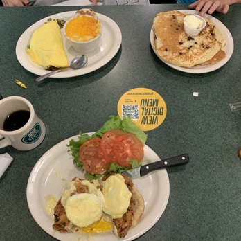 Metro Diner - Fried chk Benny, cc pancakes, Veg omelet with cheese grits - American Near Me - Altamonte Springs, Florida Metro Diner - Fried chk Benny, cc pancakes, Veg omelet with cheese grits - American Near Me - Altamonte Springs, Florida