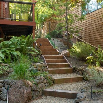 Meadowbrook Design - the steps leading to the upper level of the house - Landscaping Near Me - Martinez, California Meadowbrook Design - the steps leading to the upper level of the house - Landscaping Near Me - Martinez, California