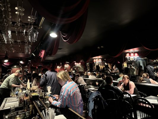 Don't Tell Mama by null