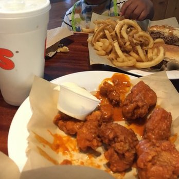 Hooters - American Near Me - Ontario, California Hooters - American Near Me - Ontario, California