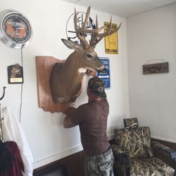 Tommy's Barber Shop