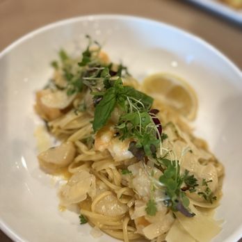 The Blue Crab - Seaside Pasta without tomatoes - Seafood Near Me - Bethany Beach, Delaware