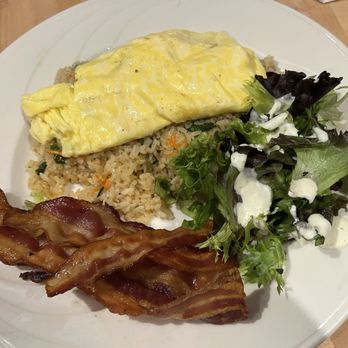 Liliha Bakery - Garlic fried rice with bacon - Bakeries Near Me - Honolulu, Hawaii