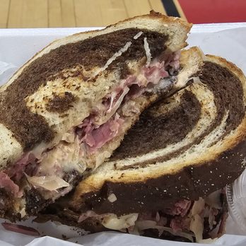 The Saucy Slamwich - 7.13.25 Reuben #yum #ReviewsByRL - Food Trucks Near Me The Saucy Slamwich - 7.13.25 Reuben #yum #ReviewsByRL - Food Trucks Near Me