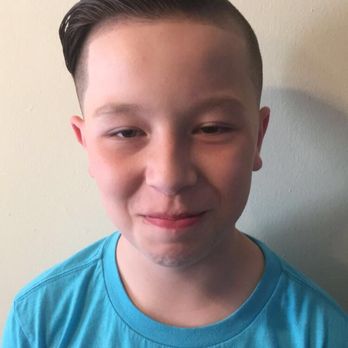 Udelle's Elegant Barber - Barbers Near Me