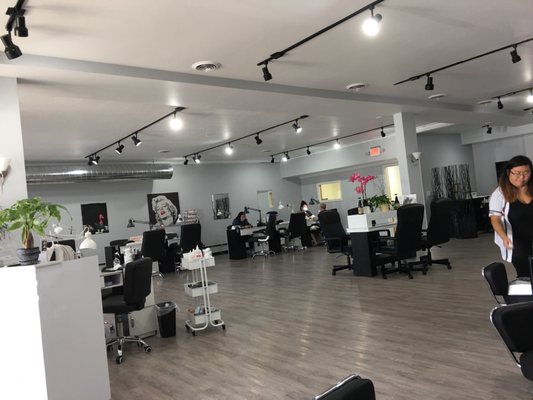 BLACK & WHITE NAIL SPA - 25 Photos & 24 Reviews - 426 S Military Ave