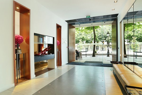 Select Hotel by null