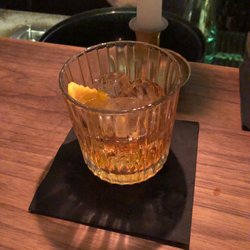 Die Parfümerie Bar
