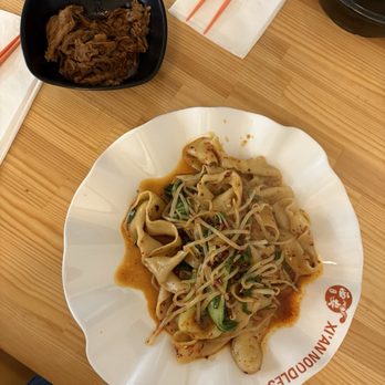 Xi'an Noodles - Hot oil noodles w/ side of beef - Chinese Near Me - Seattle, Washington Xi'an Noodles - Hot oil noodles w/ side of beef - Chinese Near Me - Seattle, Washington
