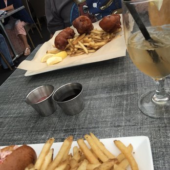 Tom Ham's Lighthouse - Fish n Fish & Chips - Breakfast & Brunch Near Me - San Diego, California Tom Ham's Lighthouse - Fish n Fish & Chips - Breakfast & Brunch Near Me - San Diego, California