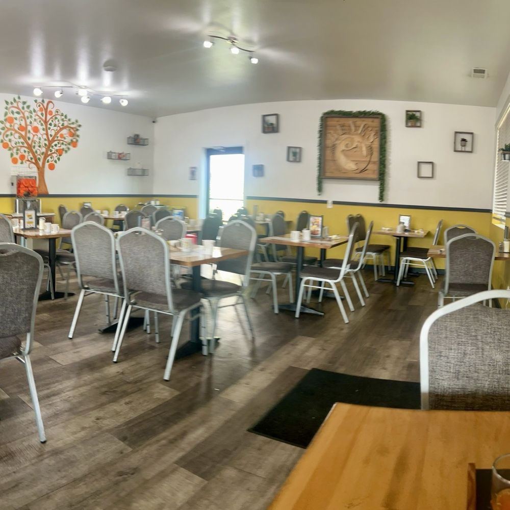 Bene's - Seating (no booths or softer/bigger chairs) - Breakfast & Brunch Near Me - Cheney, Washington