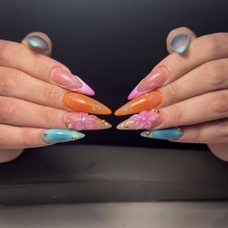 L'amitié Nails and Spa - Airbrush method