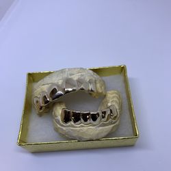 Gold Grillz we specialize in custom design