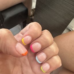 Fun summer nails!!