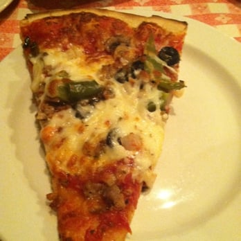 Mama Cozza's - Mama's Special Pizza. This is suppose to be "The Works?" :-/ - Italian Near Me - Anaheim, California