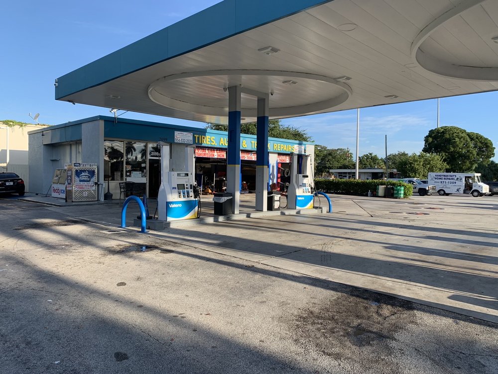 VALERO MARGATE Updated August 2024 11 Photos 2099 N State Rd 7