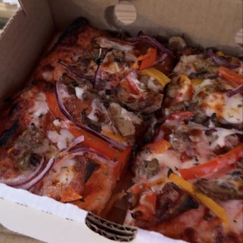 Retro Pizza - RETRO CHICAGO small - Pizza Near Me - Chicago, Illinois Retro Pizza - RETRO CHICAGO small - Pizza Near Me - Chicago, Illinois