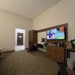 Holiday Inn Express & Suites Greenville S - Piedmont