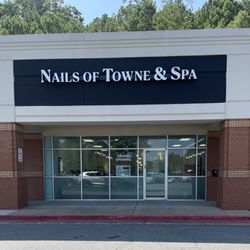 Nails of Towne and Spa - New salon in Woodstock